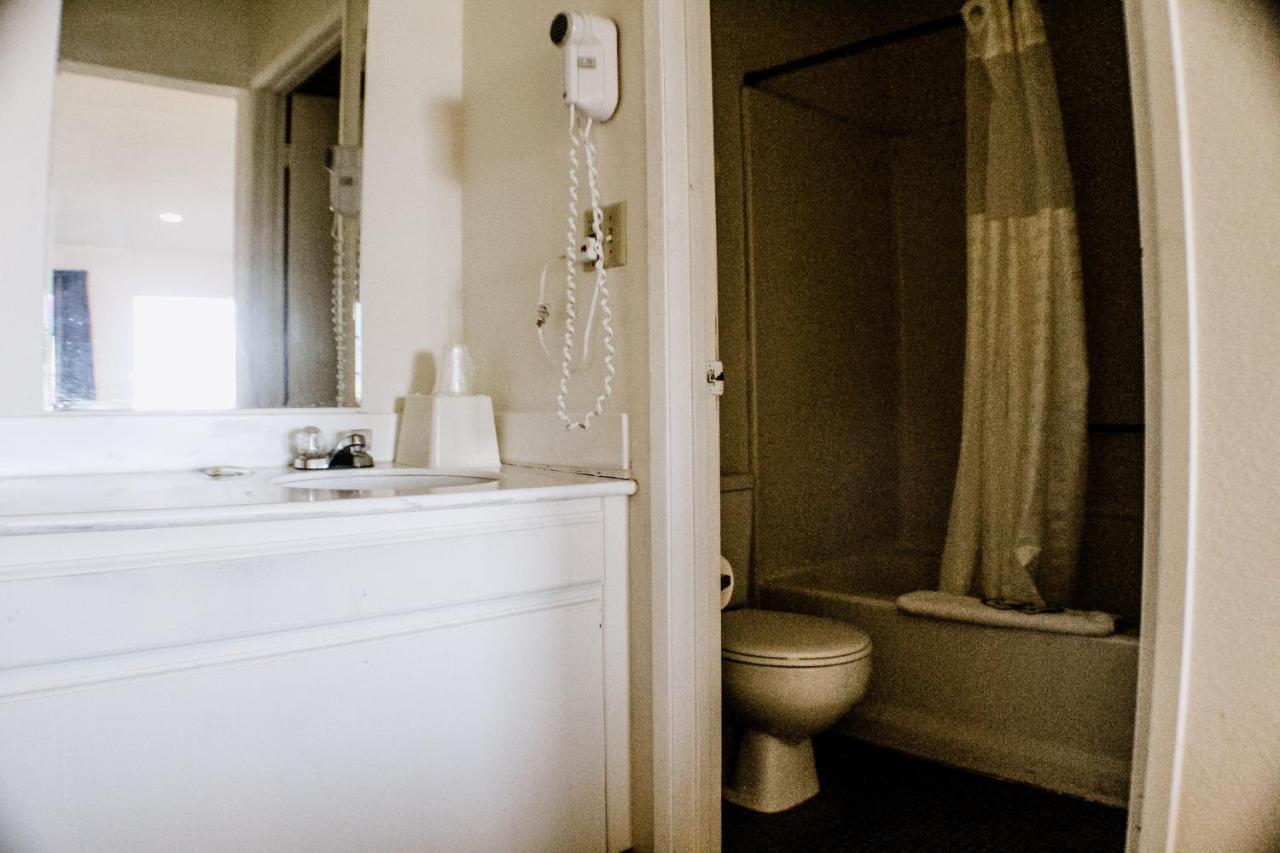 Devonshire Inn Motel Rosamond Dış mekan fotoğraf